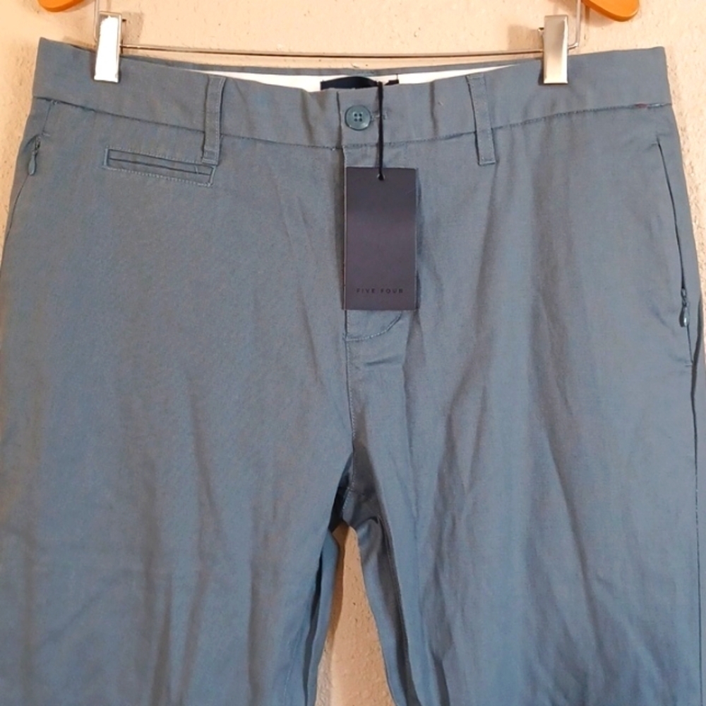 FIVE Four Pants. - Picture 2 of 5
